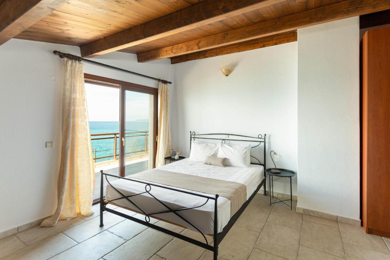 Seagrove, Beachfront Villa In Possidi #Feelslikehome Σκάλα Φούρκας Εξωτερικό φωτογραφία